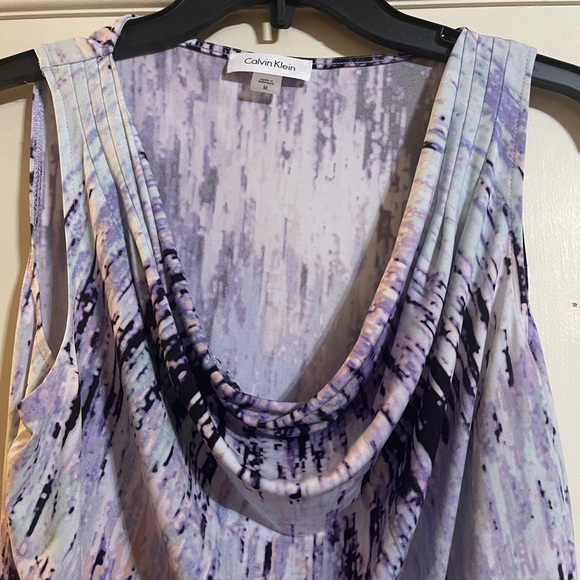 Calvin Klein abstract print tank. Size Medium. Great condition. - Picture 3 of 3